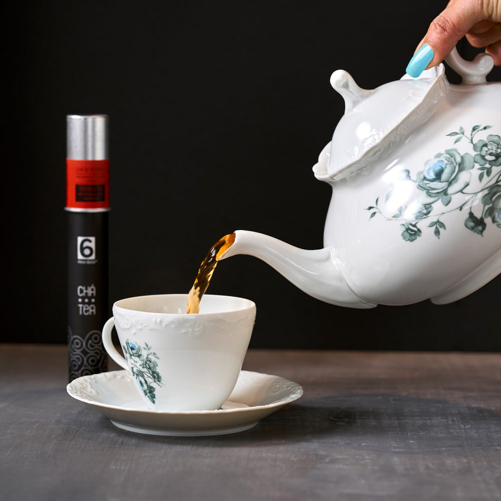 
                  
                    Christmas Hamper no.2 - Flavors of Portugal – Luxury
                  
                