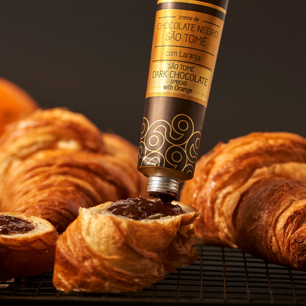 
                  
                    Christmas Hamper no.2 - Flavors of Portugal – Luxury
                  
                