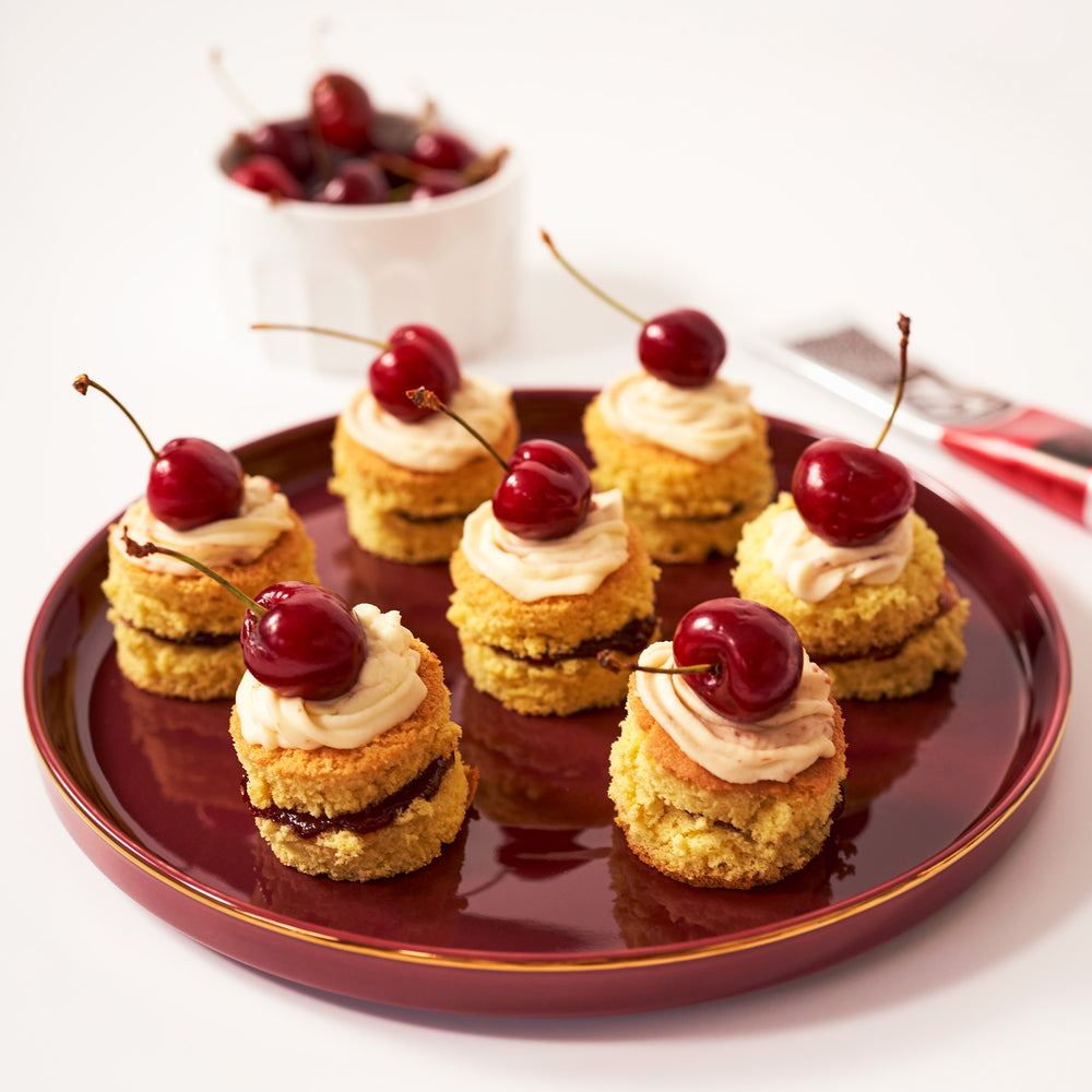 
                  
                    PACK 3 Traditional Jams - Lisbon Souvenir - Portugal Gift
                  
                