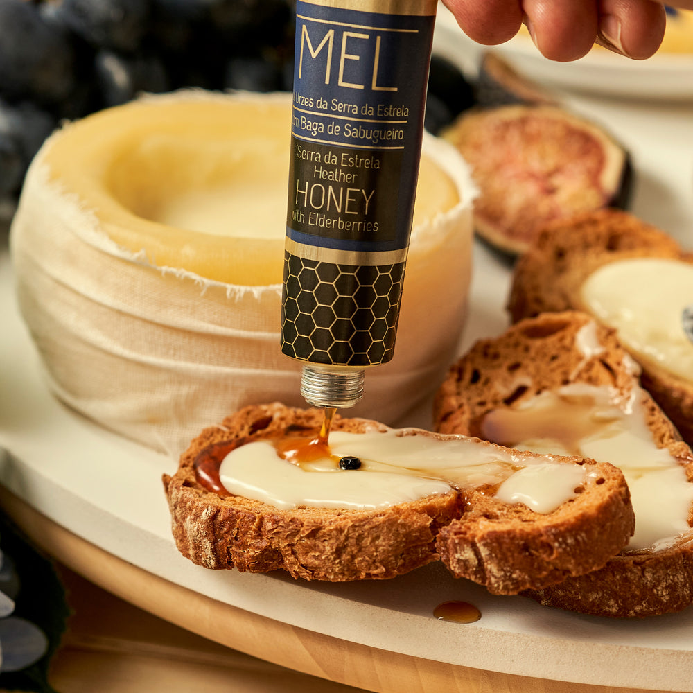 
                  
                    Christmas Hamper no.2 - Flavors of Portugal – Luxury
                  
                